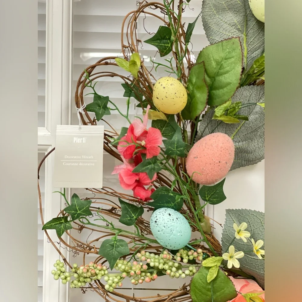 Pier 1 Easter Egg Floral Wreath NWT